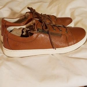 Womens Born Dark Tan Sneakers Size 9